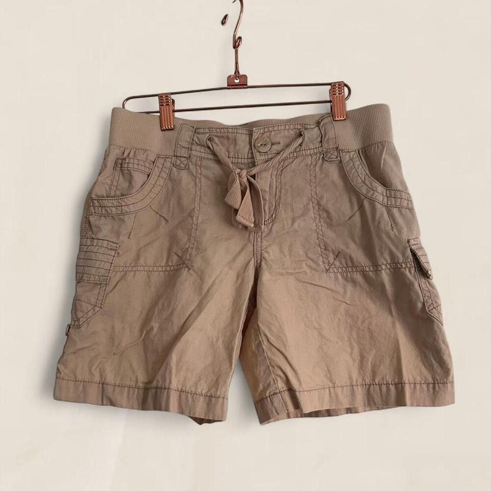 Y2k khaki cargo drawstring shorts size medium gorpcore granola indie